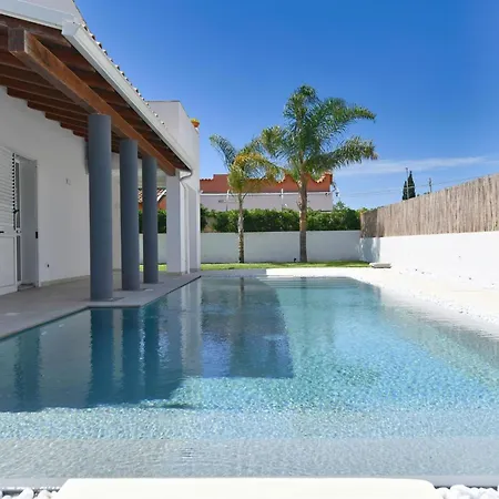 Lovely App In With Pool, Fontane Bianche Appartement *