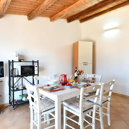 Appartement Lovely App In With Pool, Fontane Bianche *