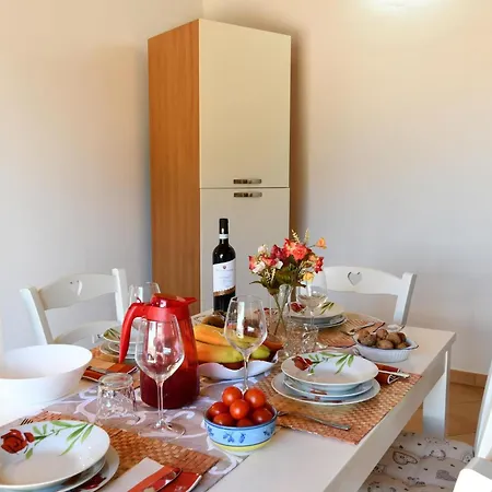 Appartement Lovely App In With Pool, Fontane Bianche