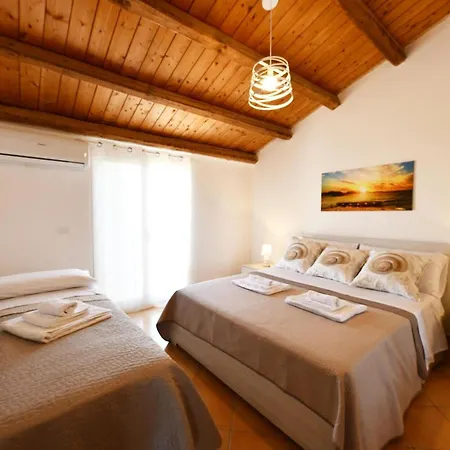 Lovely App In With Pool, Fontane Bianche Appartement *
