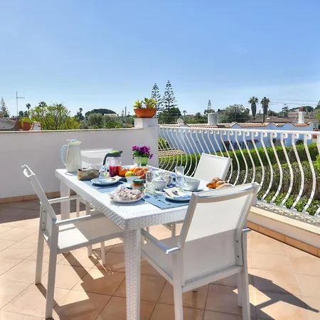 Appartement Lovely App In With Pool, Fontane Bianche *