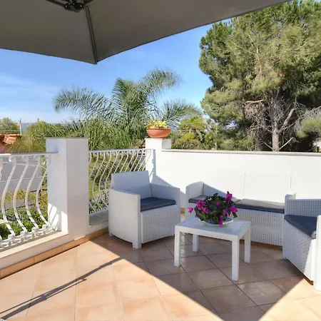 Lovely App In With Pool, Fontane Bianche Appartement